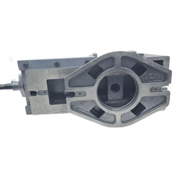 Тиски станочные с закрытым винтом поворотные L губок 200 мм, серия QH200 045756  (Фото 2)