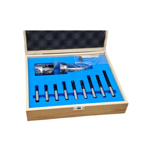 Головка расточная ф 50 мм, D расточки 10-70 мм, с хвостовиком КМ2, с комплектом резцов из 9-ти шт. t020243  (Фото 2)