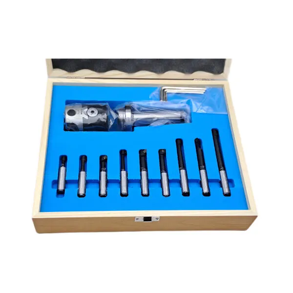 Головка расточная ф 50 мм, D расточки 10-70 мм, с хвостовиком КМ3, с комплектом резцов из 9-ти шт. t020244  (Фото 2)