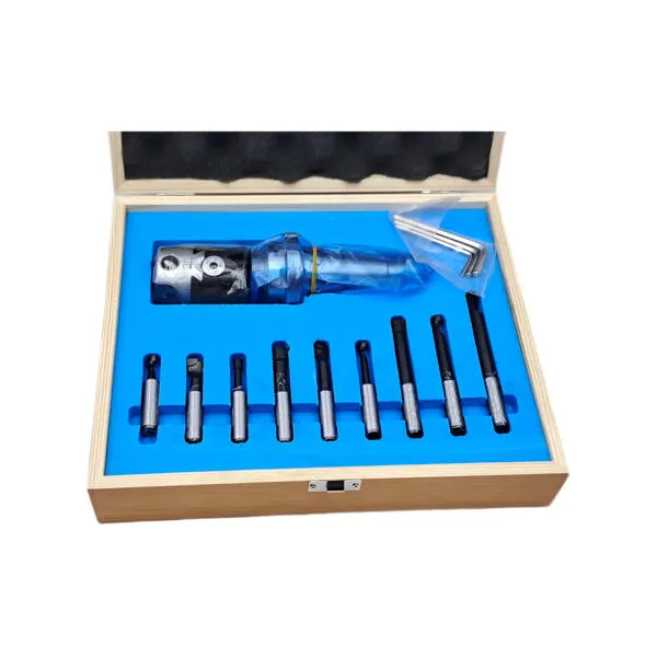 Головка расточная ф 50 мм, D расточки 10-70 мм, с хвостовиком 7:24 NT40 (DIN 2080, М16х2.0), с комплектом резцов из 9-ти шт. t020245  (Фото 2)