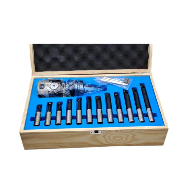 Головка расточная ф 75 мм, D расточки 12-120 мм, с хвостовиком 7:24 BT40 (MAS 403 BT, М16х2.0), с комплектом резцов из 12-ти шт. t020250  (Фото 2)